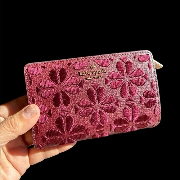 Kate Spade Maroon Floral Bifold Wallet (NWOT) - Picture 4 of 6